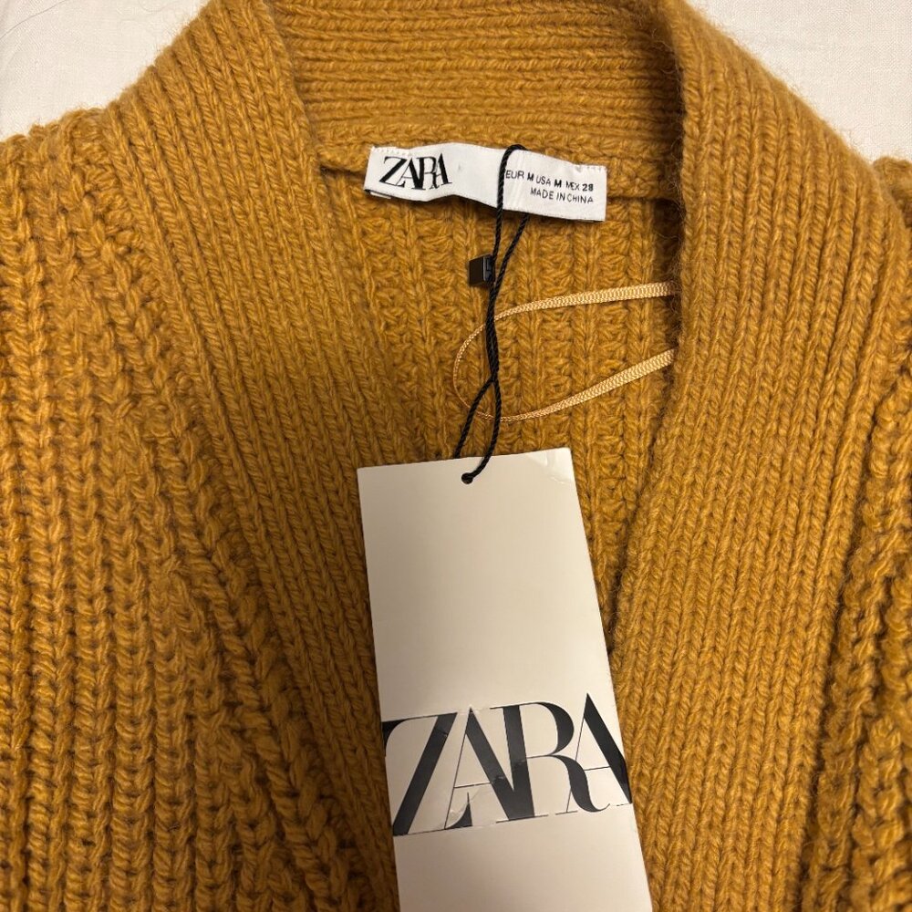 Zara Sweater - Picture 4 of 4